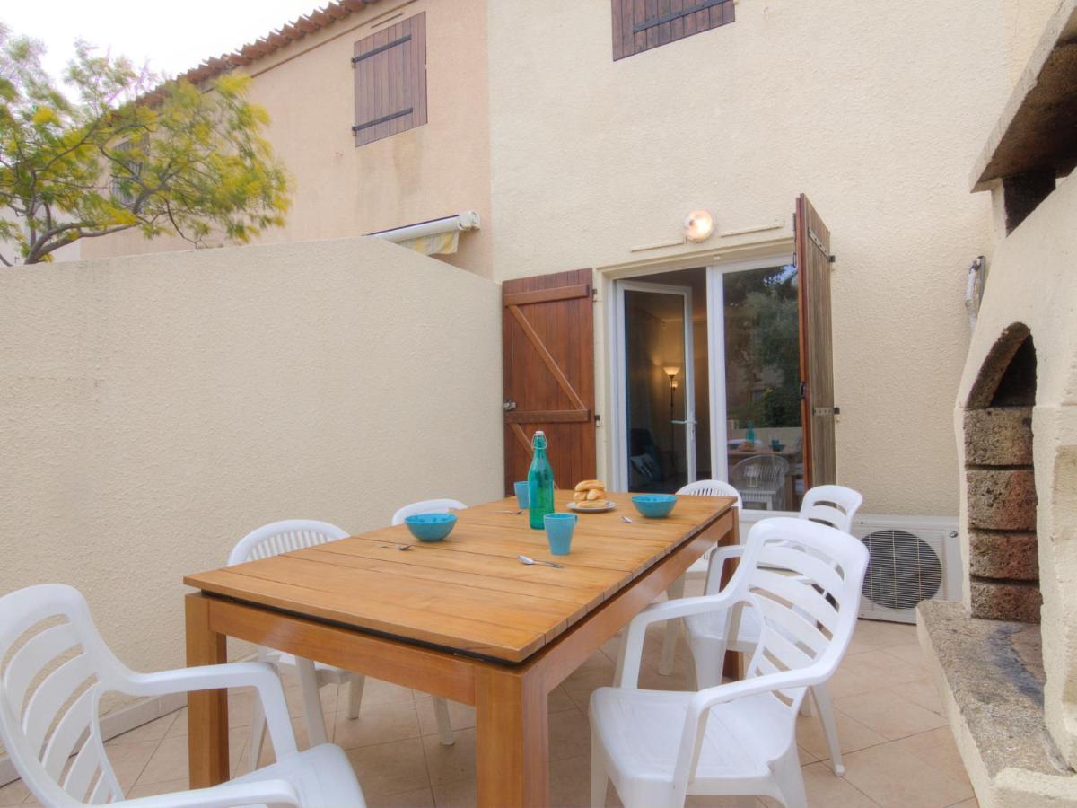 Holiday home Holiday Home Les Maisons De La Plage-4 By Interhome Le Grau-du-Roi